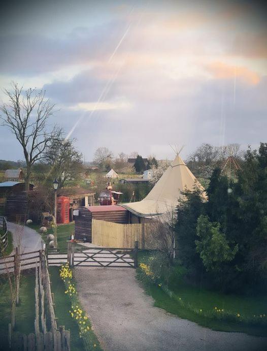 Skipbridge Farm Glamping 约克 外观 照片
